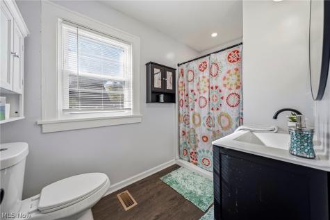 607 Sumatra Avenue Akron OH 44305