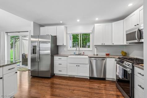 5958 Dorothy Drive North Olmsted OH 44070