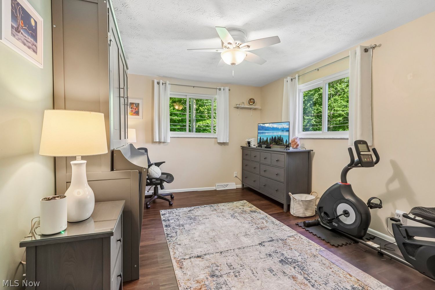 5958 Dorothy Drive North Olmsted OH 44070