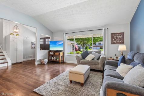 5958 Dorothy Drive North Olmsted OH 44070
