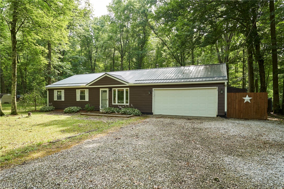 18550 Shaw Road Chagrin Falls OH 44023