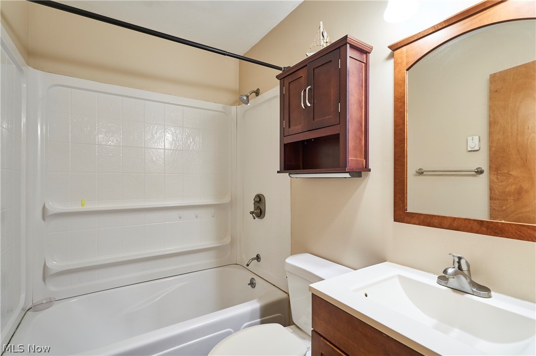 18550 Shaw Road Chagrin Falls OH 44023