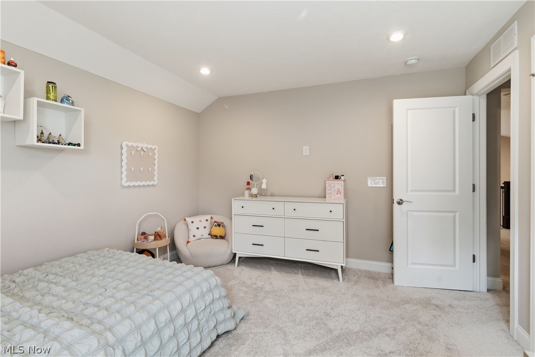 547 Silver Lake Drive Chagrin Falls OH 44022