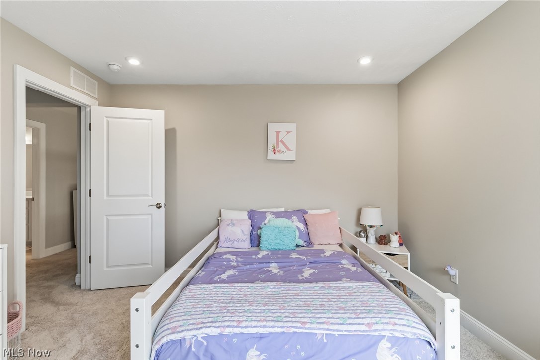 547 Silver Lake Drive Chagrin Falls OH 44022