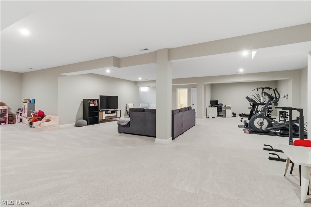 547 Silver Lake Drive Chagrin Falls OH 44022
