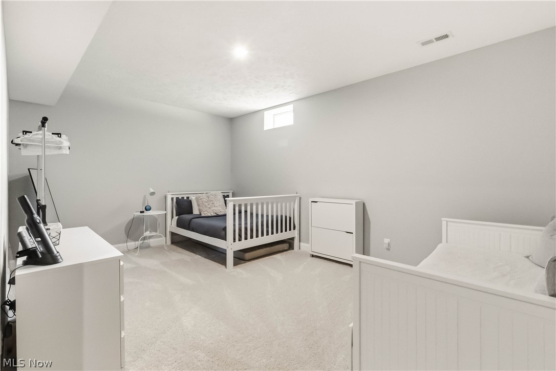 547 Silver Lake Drive Chagrin Falls OH 44022