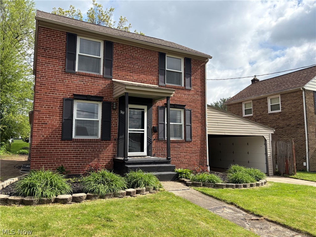 363 E Park Avenue Barberton OH 44203