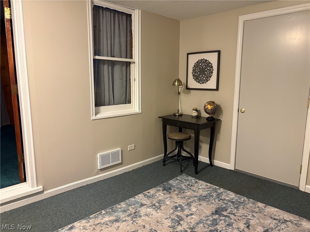 363 E Park Avenue Barberton OH 44203