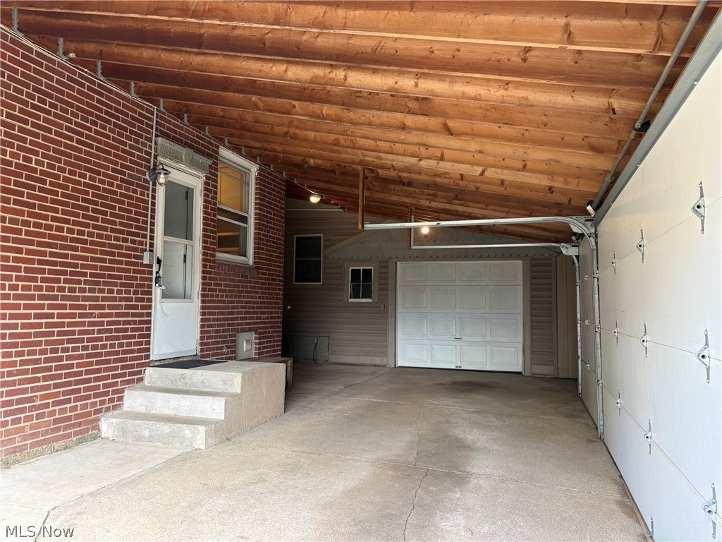 363 E Park Avenue Barberton OH 44203