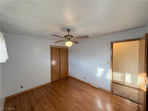5817 Queens Highway Parma Heights OH 44130