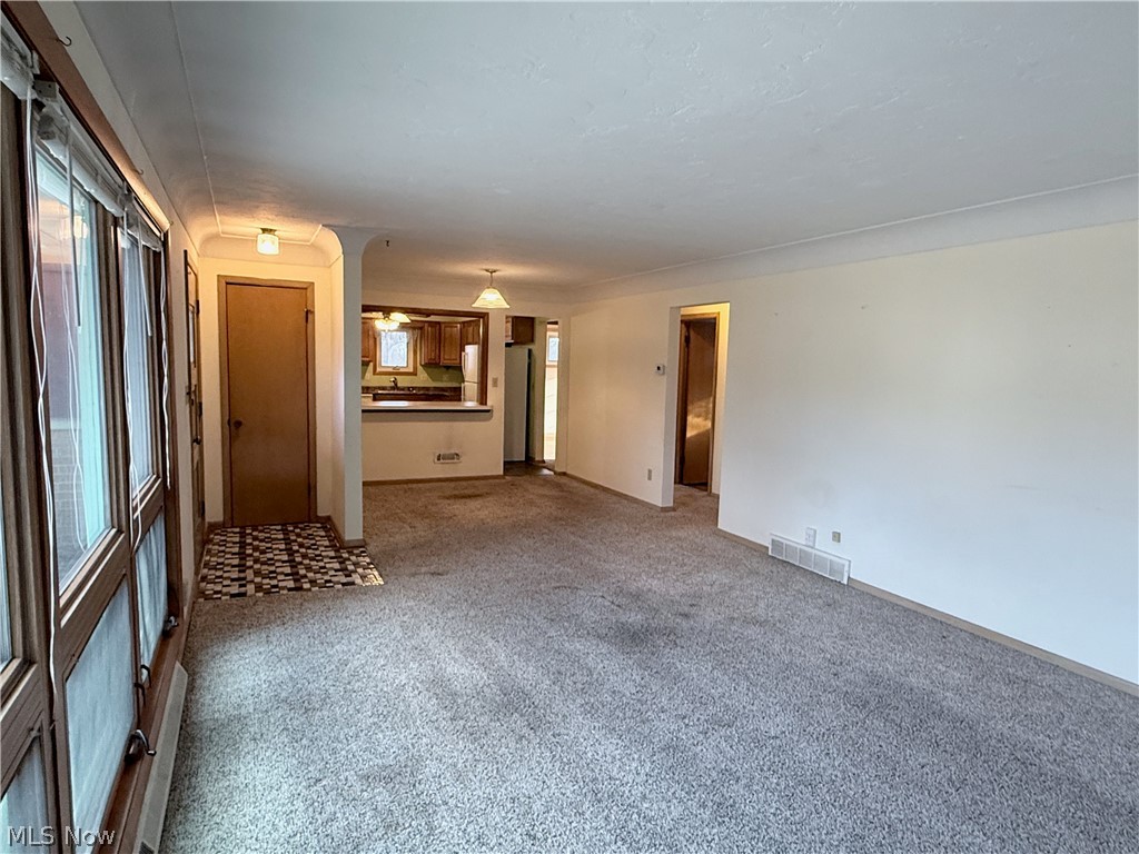 5817 Queens Highway Parma Heights OH 44130