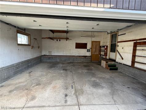 5817 Queens Highway Parma Heights OH 44130