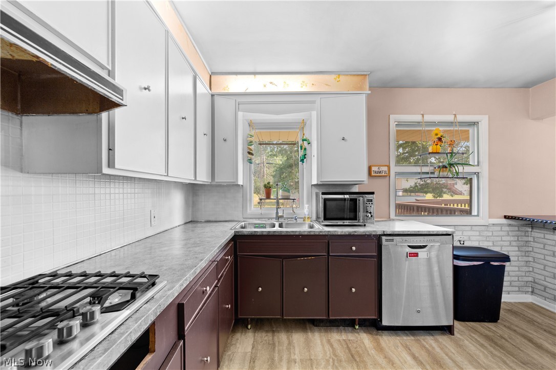 906 Long Ridge Drive Seven Hills OH 44131