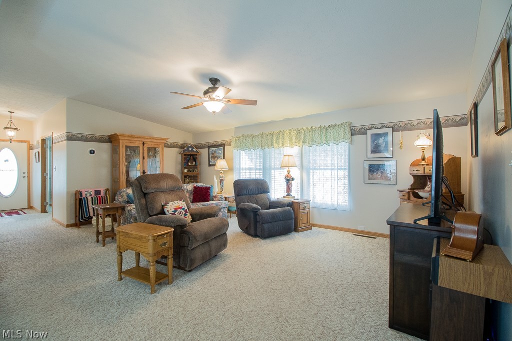 681 Woodlawn Road Chardon OH 44024