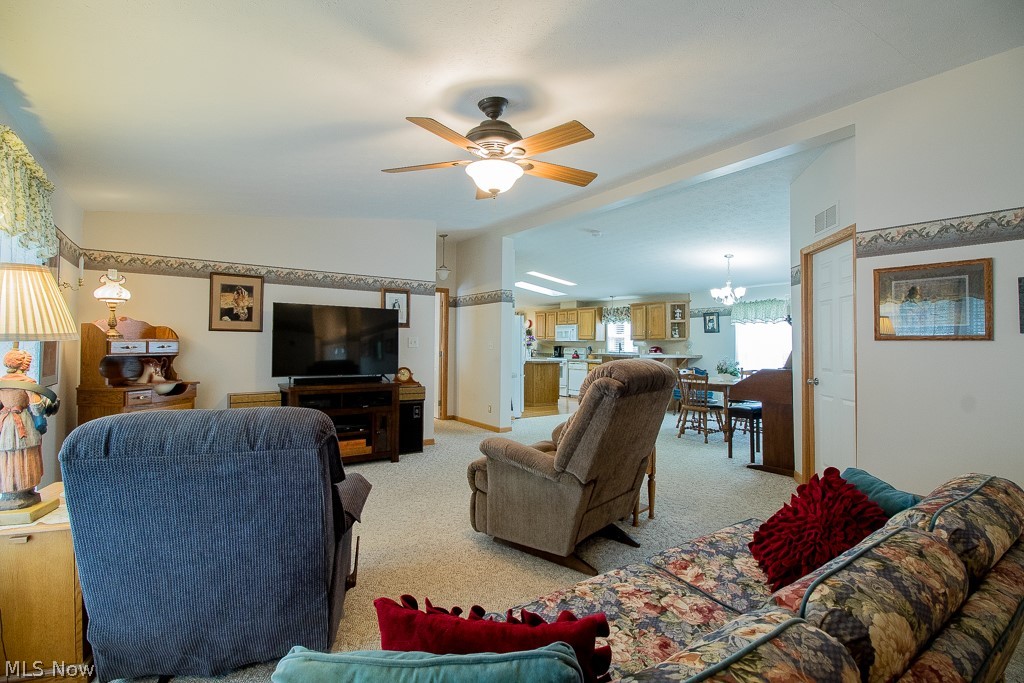 681 Woodlawn Road Chardon OH 44024