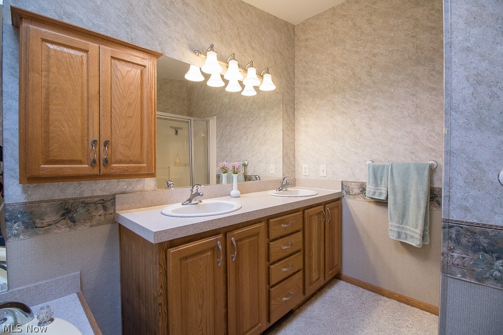 681 Woodlawn Road Chardon OH 44024