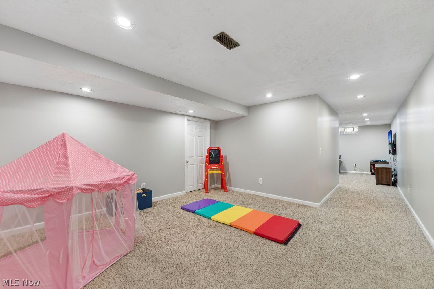 38041 Vista Lake Way North Ridgeville OH 44039