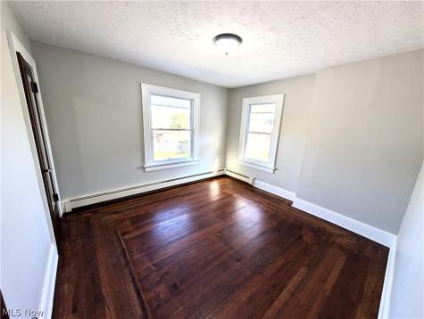 29 11th Street NE Massillon OH 44646
