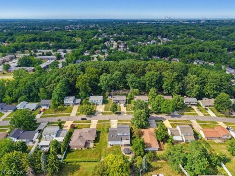 9316 Munich Drive Parma OH 44130