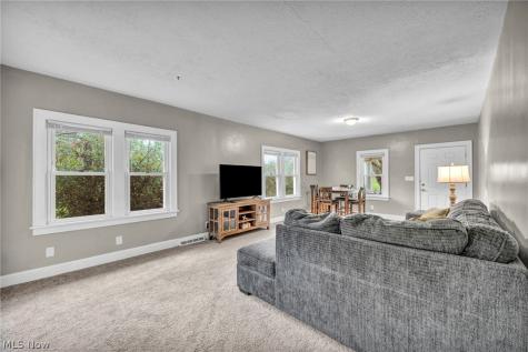 6854 Hillway Avenue NW North Canton OH 44720