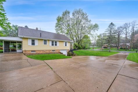 6854 Hillway Avenue NW North Canton OH 44720