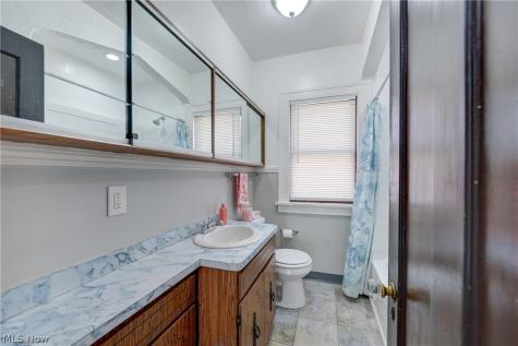 3878 W 31st Street Cleveland OH 44109