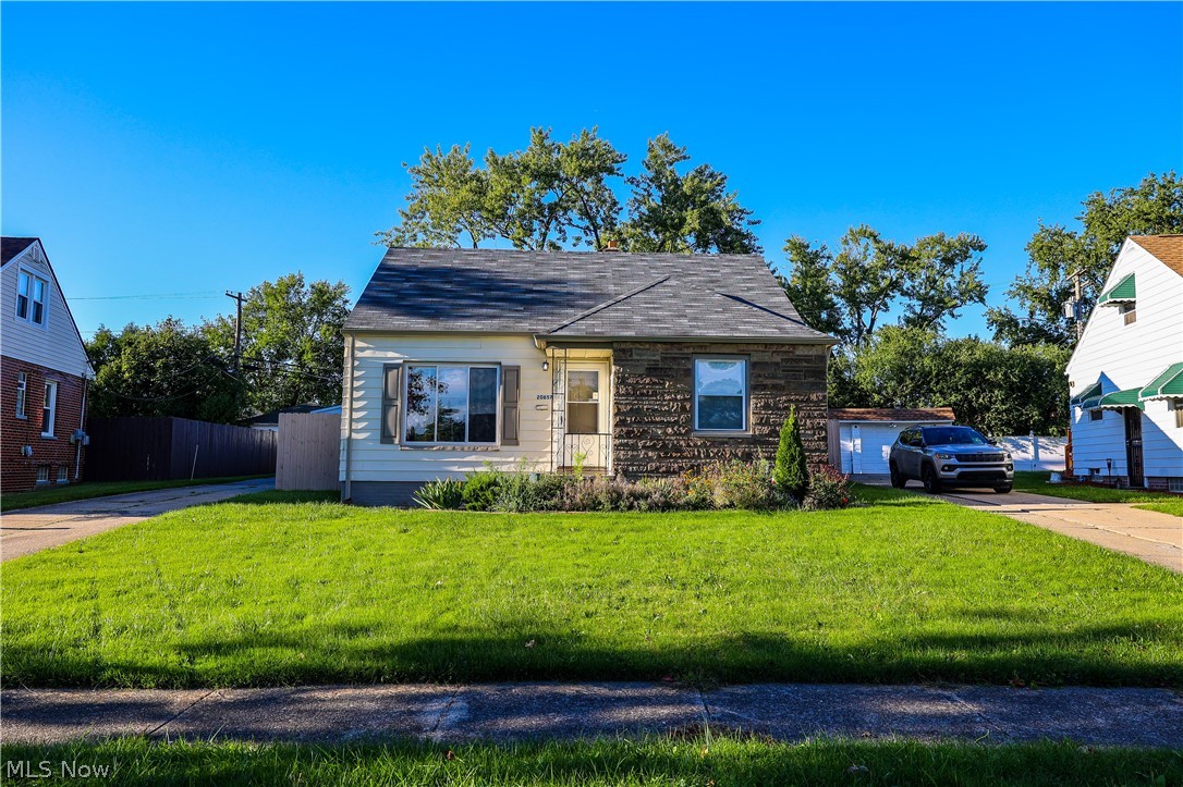 20657 Bowling Green Road Maple Heights OH 44137