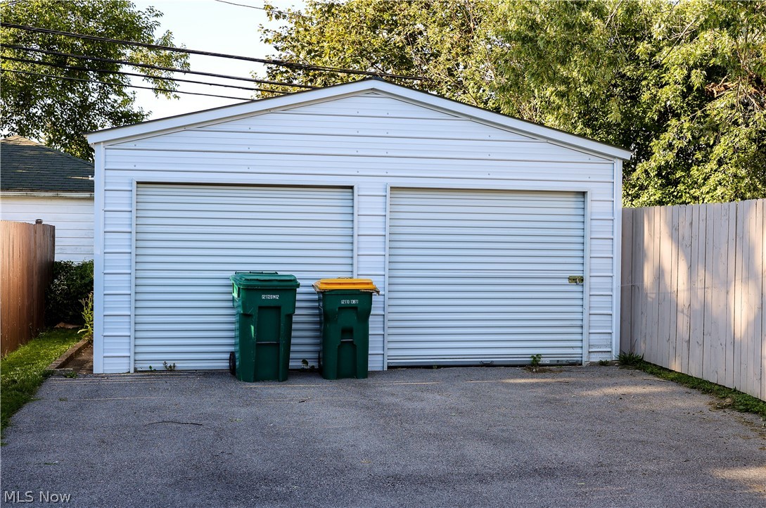 20657 Bowling Green Road Maple Heights OH 44137