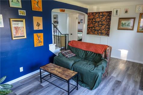 20657 Bowling Green Road Maple Heights OH 44137