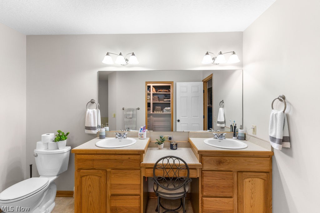 1065 Sparrow Run Streetsboro OH 44241