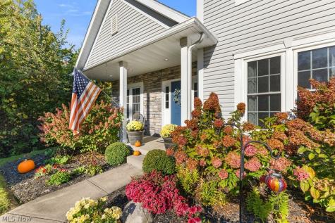 1065 Sparrow Run Streetsboro OH 44241