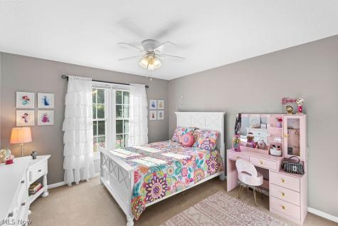 1065 Sparrow Run Streetsboro OH 44241