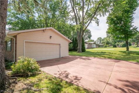 942 El Dorado Drive Akron OH 44319