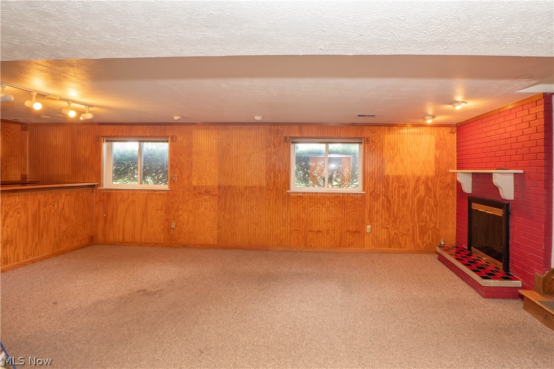 942 El Dorado Drive Akron OH 44319