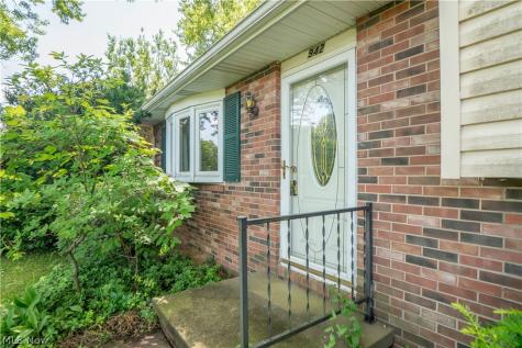 942 El Dorado Drive Akron OH 44319