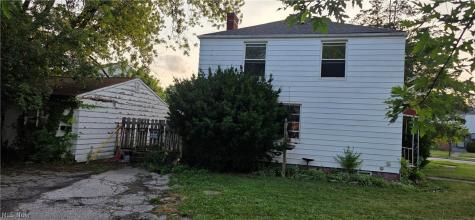 1456 E 250th Street Euclid OH 44117
