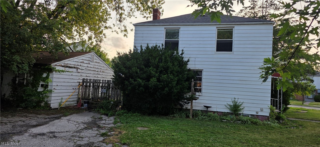 1456 E 250th Street Euclid OH 44117