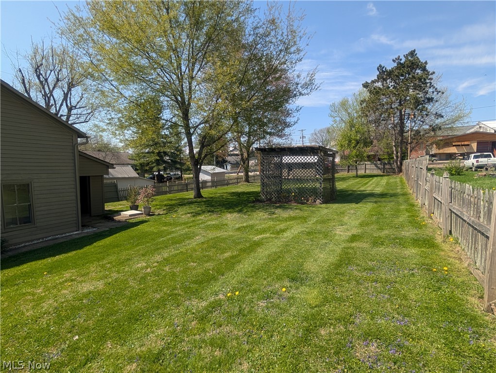 114 W Sheridan Avenue Somerset OH 43783