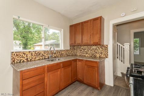 170 E 316th Street Willowick OH 44095