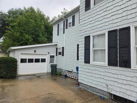 158 Lincoln Street Amherst OH 44001