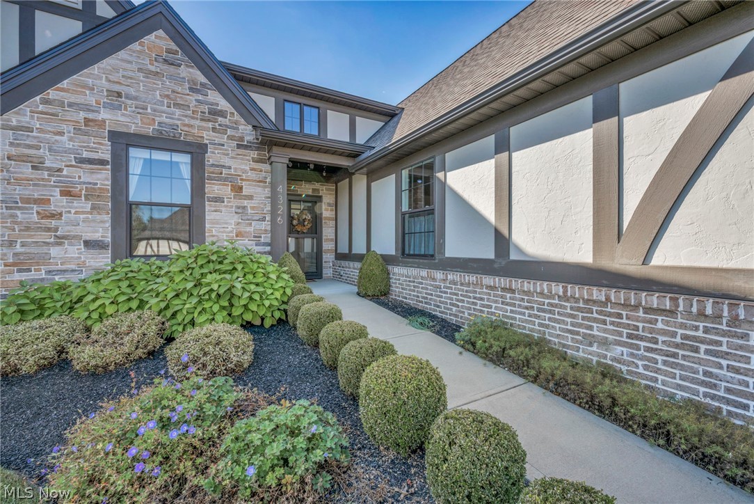 4326 Tudor Drive Willoughby OH 44094