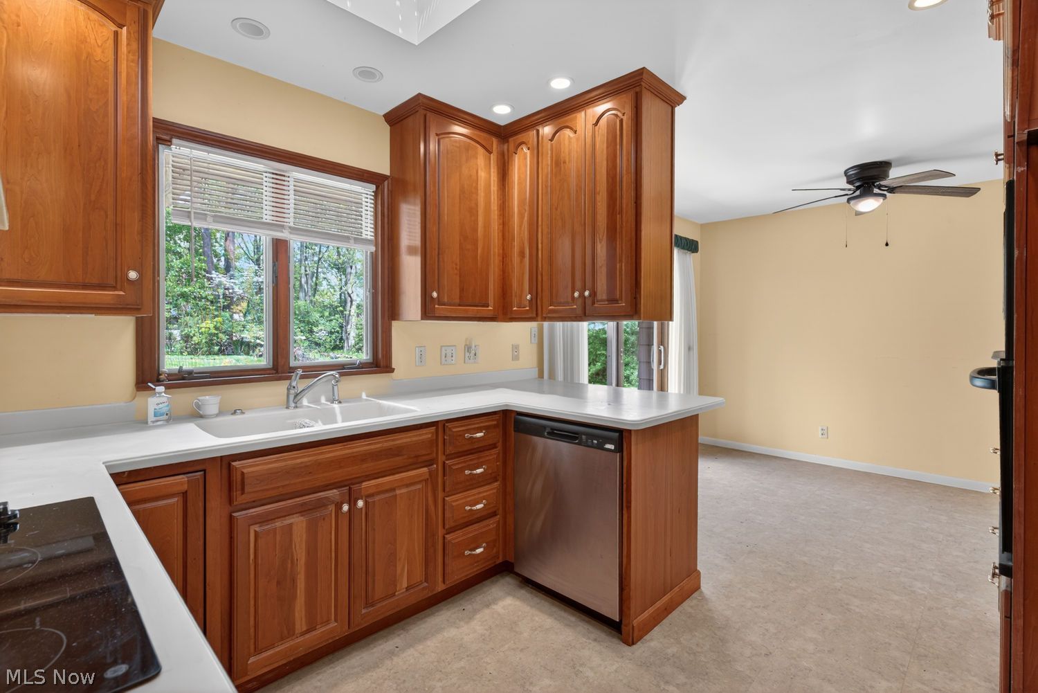 811 Havenwood Drive New Franklin OH 44319