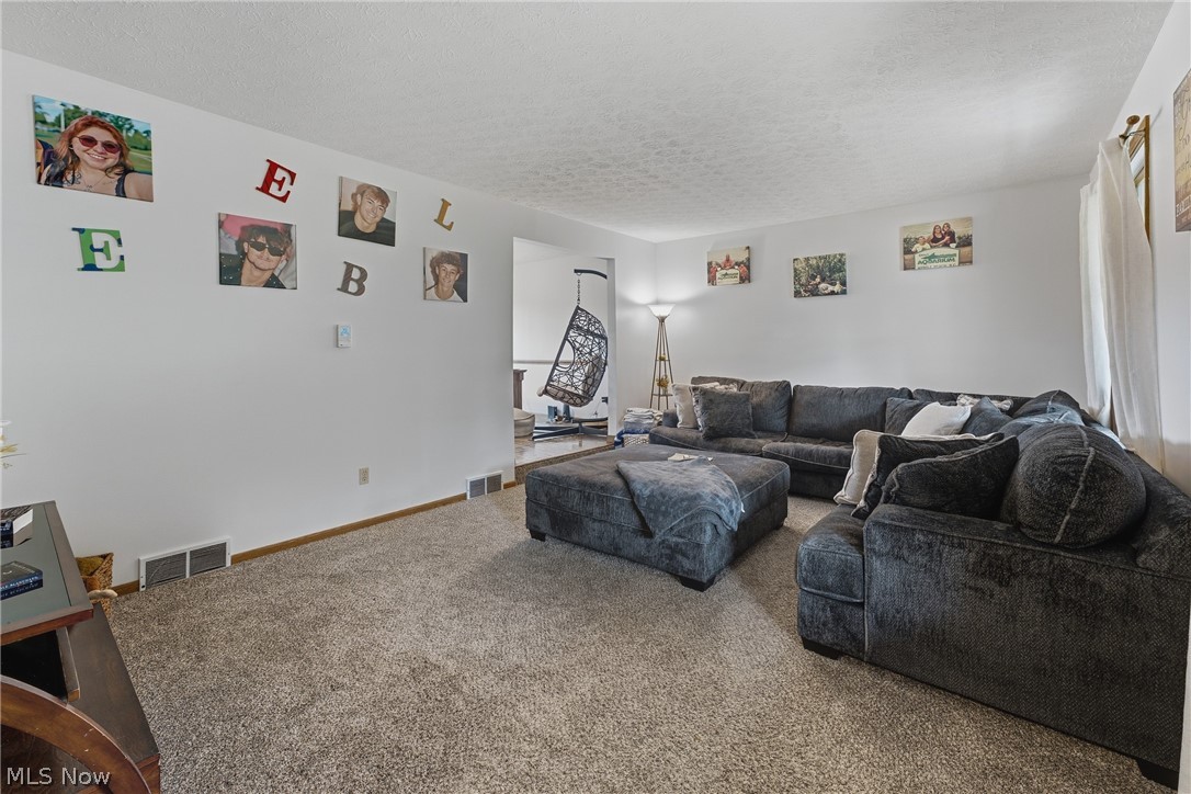 468 Roxbury Avenue NW Massillon OH 44646