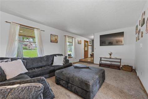468 Roxbury Avenue NW Massillon OH 44646