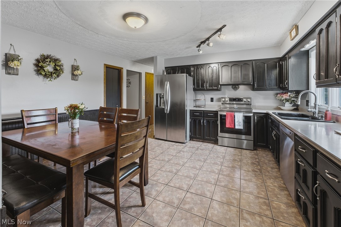 468 Roxbury Avenue NW Massillon OH 44646