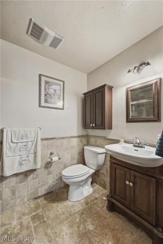 468 Roxbury Avenue NW Massillon OH 44646