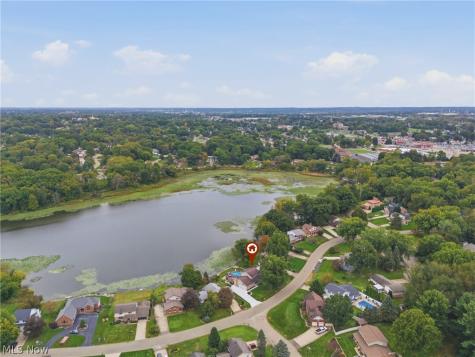 468 Roxbury Avenue NW Massillon OH 44646