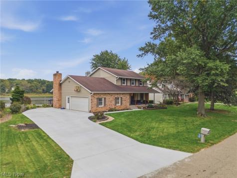 468 Roxbury Avenue NW Massillon OH 44646