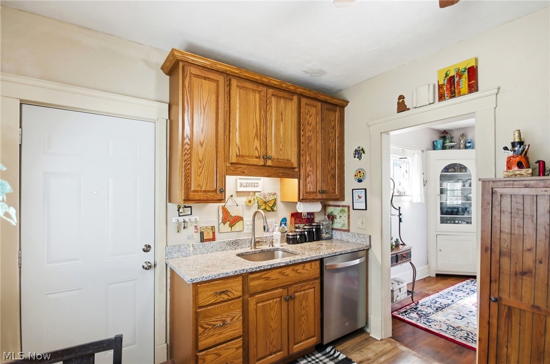 1554 Olivewood Avenue Lakewood OH 44107