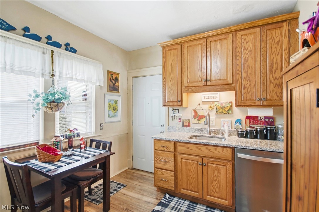 1554 Olivewood Avenue Lakewood OH 44107